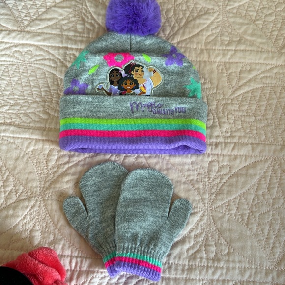Disney Hat Bundle With A Pair Of Mittens & A Headband EUC - Picture 8 of 11